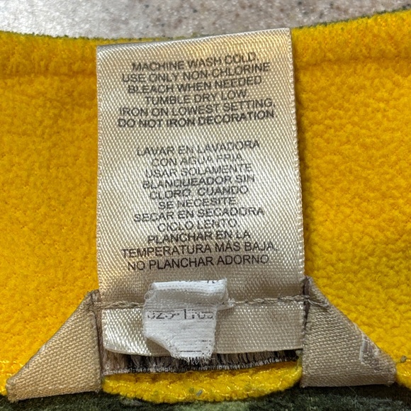 Arizona Boy’s Camouflage Fleece Pullover with Kangaroo pockets EUC Size 4T - Picture 3 of 4